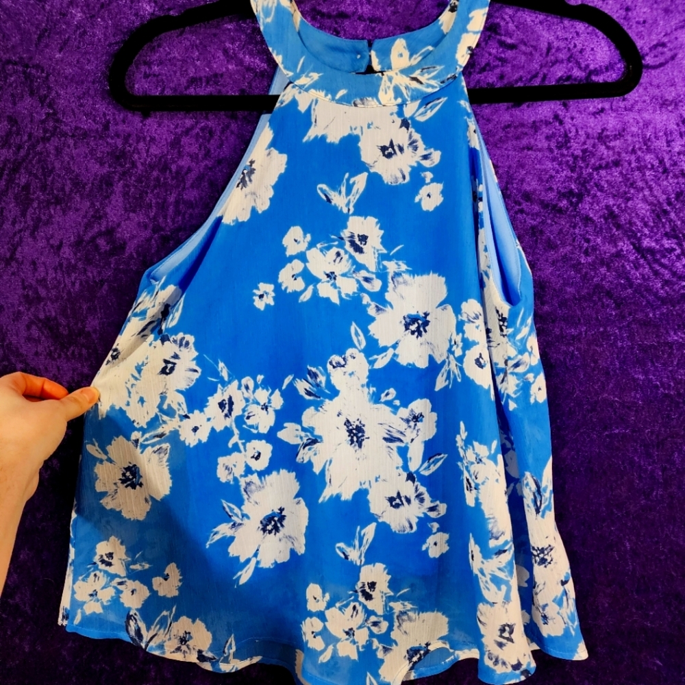 EUC ESTAM Summer Top - Size Small